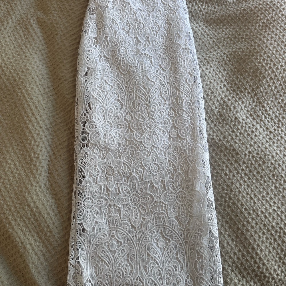 A&F Lace Pencil Skirt - White